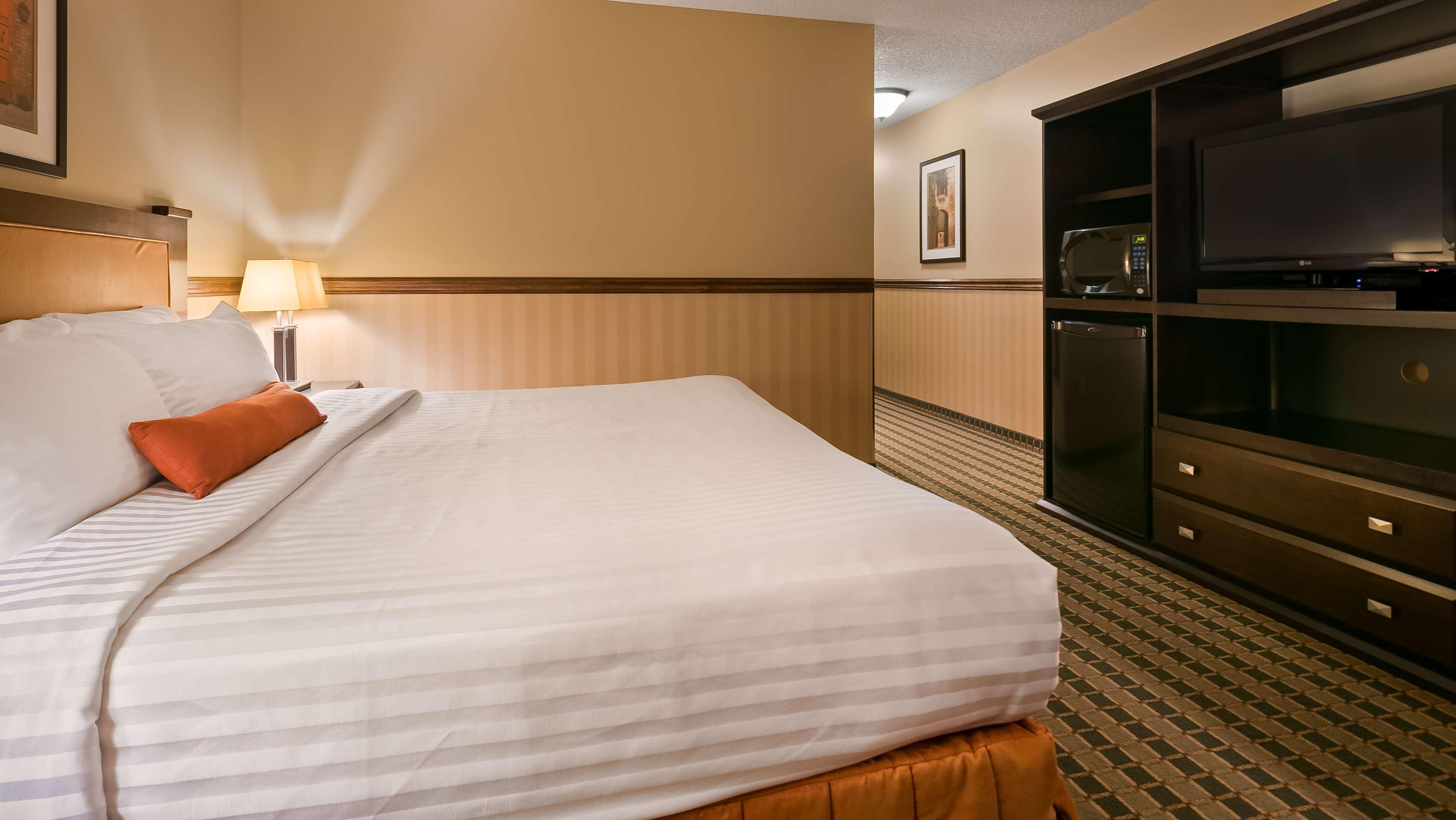 Best Western Diamond Inn Three Hills Buitenkant foto