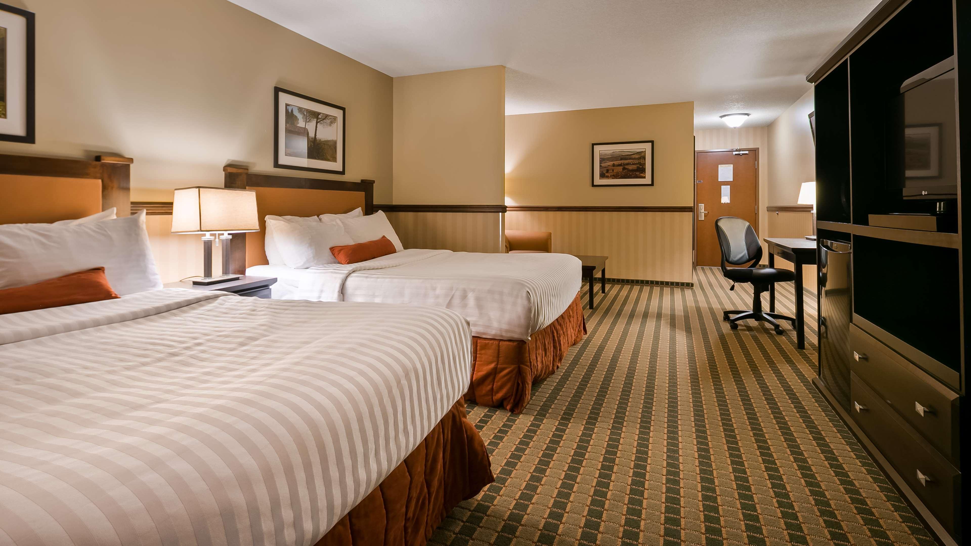 Best Western Diamond Inn Three Hills Buitenkant foto