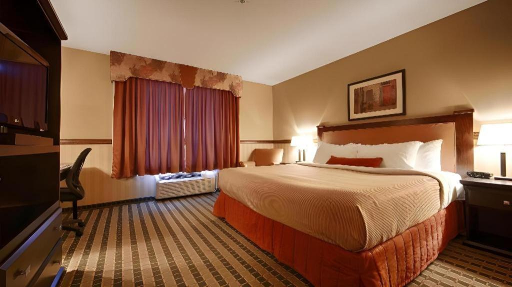 Best Western Diamond Inn Three Hills Buitenkant foto