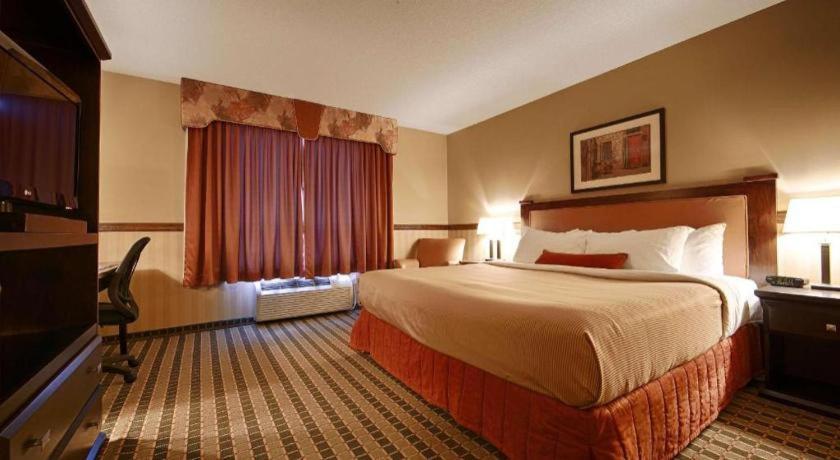 Best Western Diamond Inn Three Hills Buitenkant foto