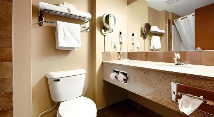 Best Western Diamond Inn Three Hills Buitenkant foto